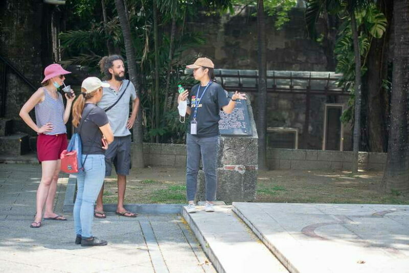 Manila: Sightseeing and Food Walking Tour with Tastings - Food Tastings: A Feast for the Senses