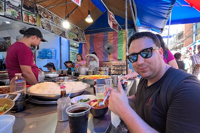 Manila Street Food Walking Tour With Local Guide - Exploring Binondos Street Food