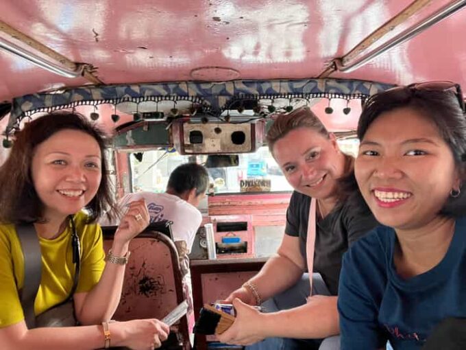 Manila Tuk-Tuk Adventure With Local Guided - Local Transport Exploration