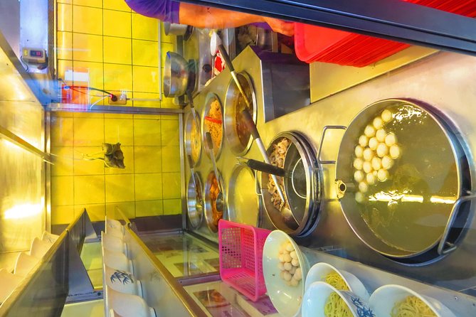 Manilas Culinary Expedition: The Ultimate Food and Market Tour - Exploring Chinatown on Foot