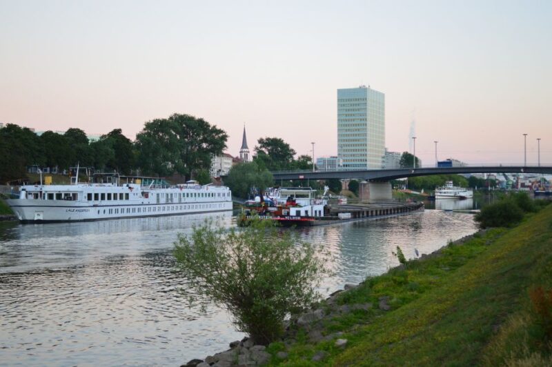 Mannheim: Capture the Most Photogenic Spots With a Local - Experience Highlights