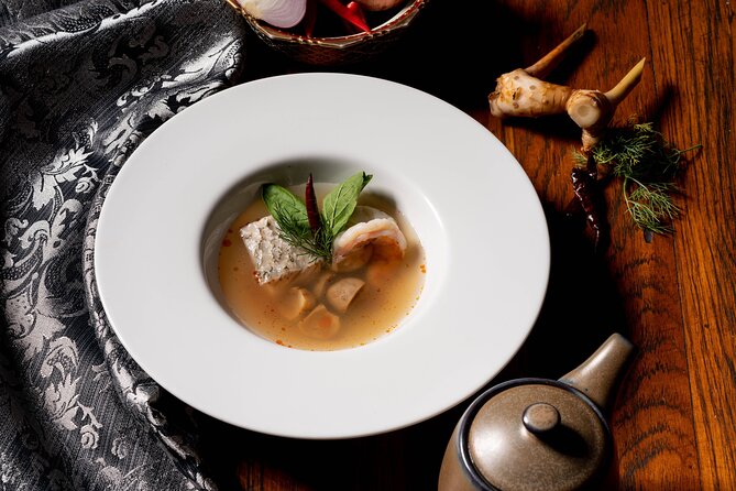 Manohra Cruise Luxury Dining - About Manohra Cruises