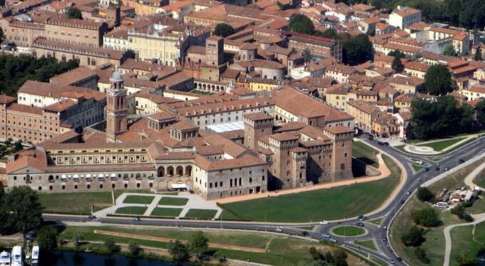 Mantova City Center and Ducal Palace: 3-Hour Guided Tour - Tour Schedule
