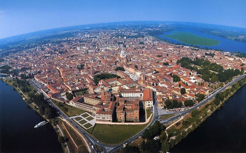 Mantua: 2-Hour Guided Walking Tour - Cultural Insights