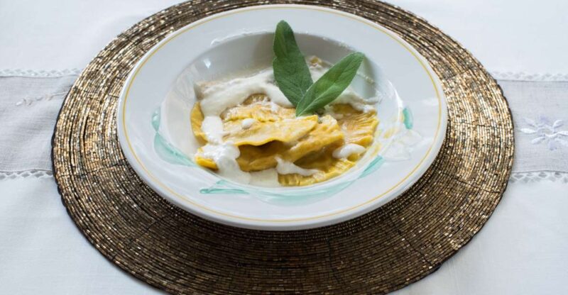 Mantua: Dining Experience at a Locals Home - Booking Information