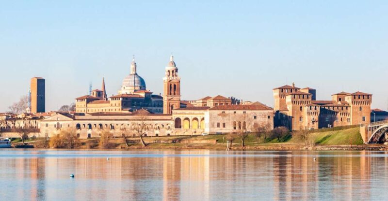 Mantua Private Guided Walking Tour - Experience Highlights