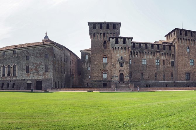 Mantua Private Walking Tour - Meeting and Transportation Details