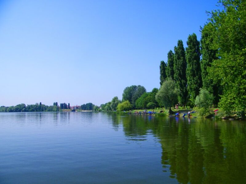 Mantua: Town Highlights and Monuments Walking Tour - Piazza Delle Erbe Discovery