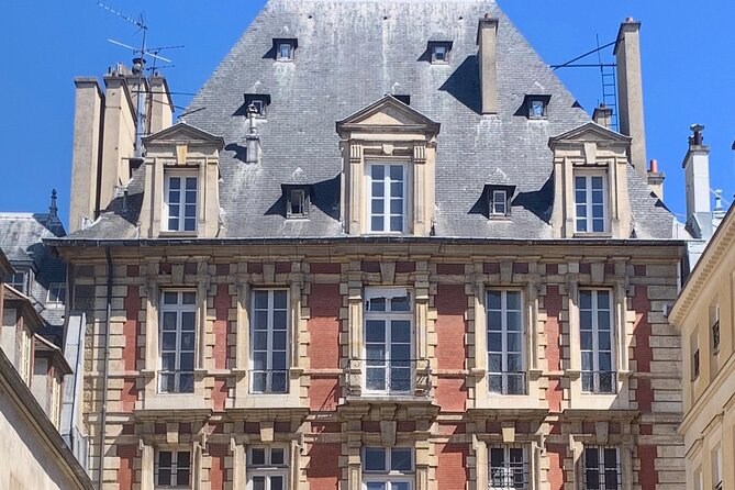 Marais Tour With a Local - Boutiques and Gardens