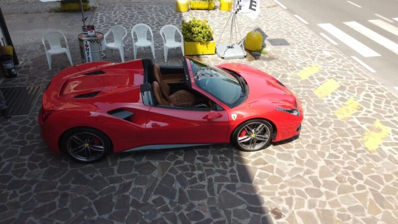 Maranello: Test Drive Ferrari 488 Spider - Key Points