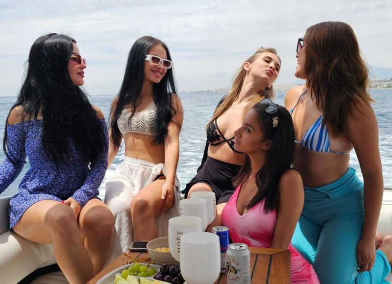 Marbella: 6 Hours Excursion on Luxury Yacht - Customization Options