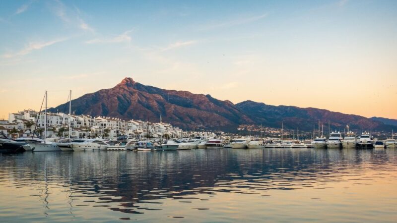 Marbella: Discover the Old Town Through a Self-Guided Tour - Exploring Marbellas Old Town