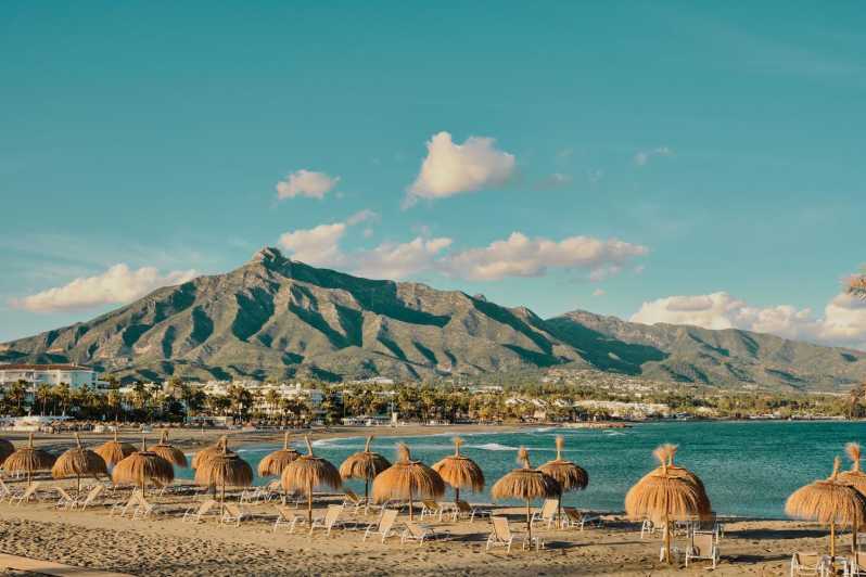 Marbella: Express Walk With a Local in 60 Minutes - Experience Overview