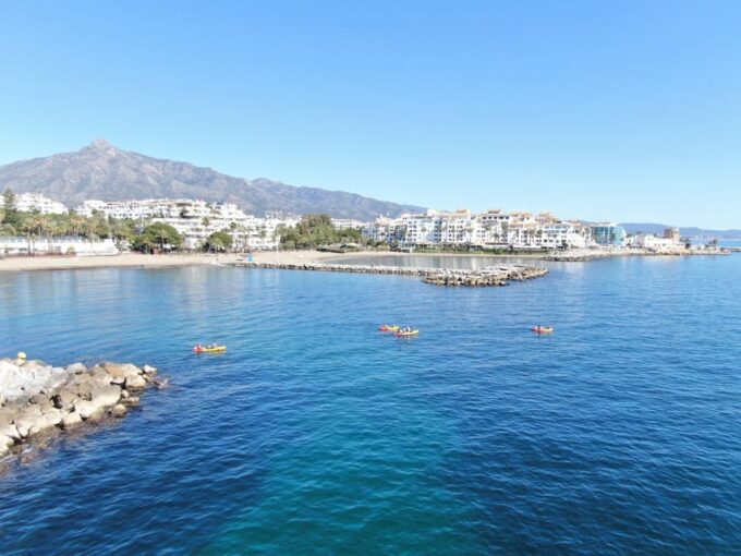 Marbella: Guided Kayak Tour in Puerto Banús - Safety and Precautions