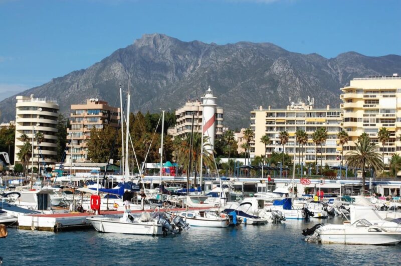 Marbella: Old Town Private Walking Tour - Tour Highlights