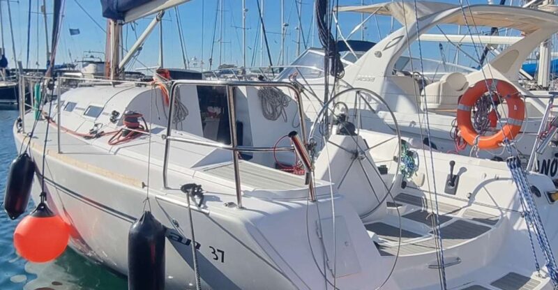 Marbella: Sailboat Trip With Dolphins, Drink and Snack Trip, 3 Hours - Snacks and Drinks