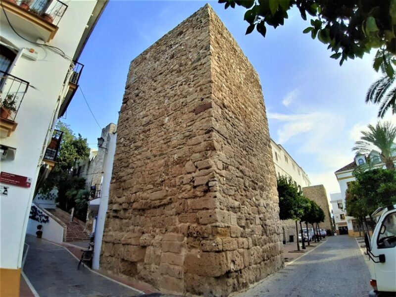 Marbella: Sightseeing Walking Tour - Description