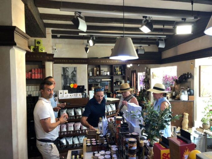 Marbella - Wine, Olive Oil & Tapas Tasting - Private Group Experience