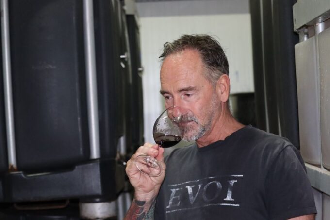 Margaret River: Evoi Wine Tasting Tour With Cheese Board - Group Size and Language