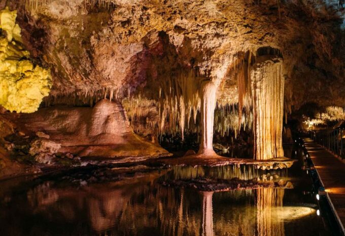 Margaret River: Lake Cave Fully-Guided Tour - Important Note