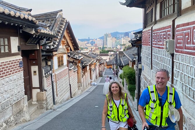 Market Food Tour & Evening E-bike Ride in Seoul - Customer Feedback