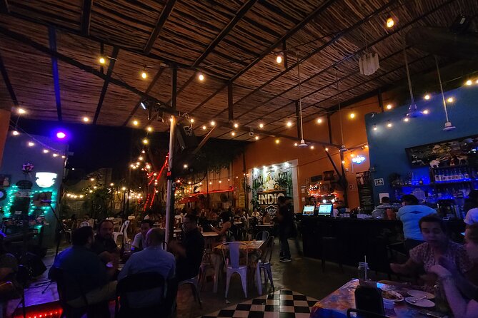 Market Tasting and Yucatecan Bars Tour in Merida - Participant Capacity and Start Time