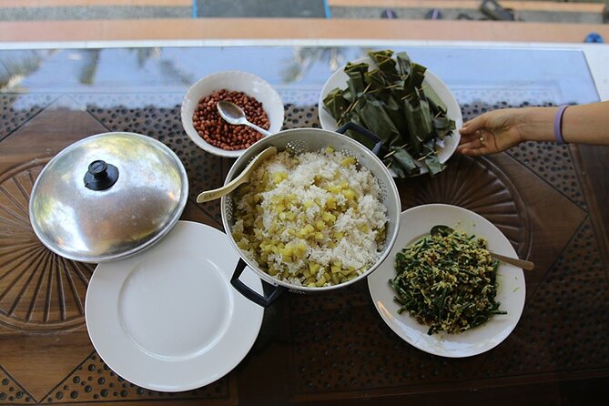 Market Tour and Cooking Class in Bali With a Local - Exploring the Gianyar Market