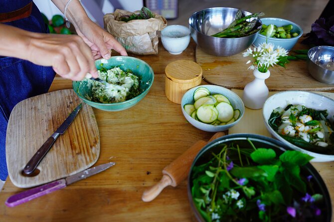 Market Tour and French Cooking Class in Annecy With a Local - Logistics and Booking