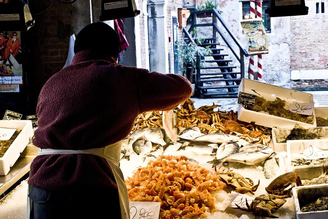Market Tour & Dining at a Locals Home in Venice - Food and Menu Details