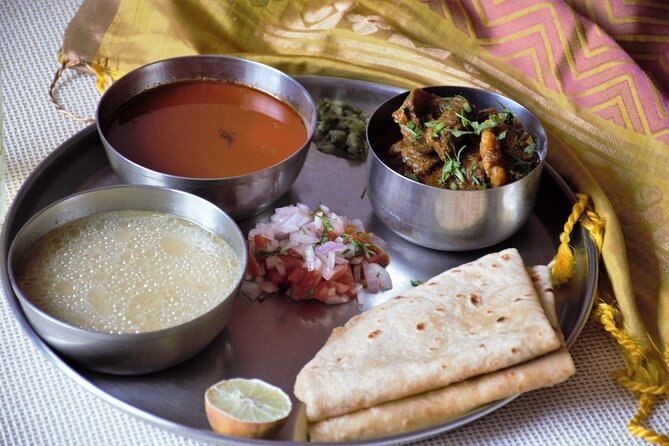 Market Tour & Maharashtrian Cooking Class in Mumbai With a Chef - Itinerary Details