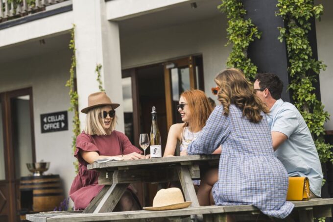 Marlborough: Wineries Visit With Tastings and 2-Course Lunch - Winemaking and Tasting