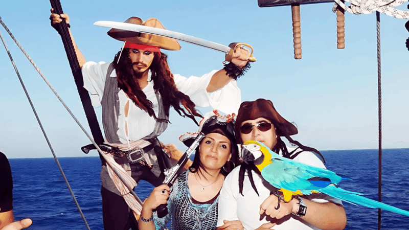 Marmaris: Big Boss Diamond Pirate Boat Trip - Boat Features and Amenities