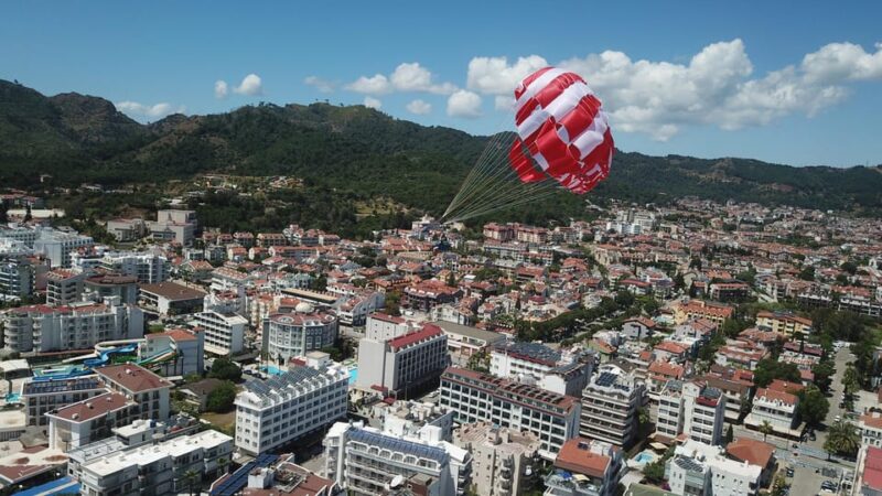 Marmaris: Parasailing, Experience the City From Above - Professional Team
