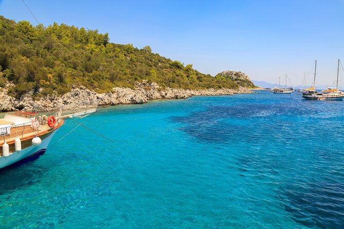 Marmaris Pirate Boat Trip With Lunch and Drinks - Dining and Refreshments