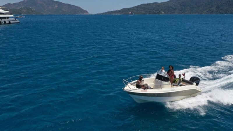 Marmaris: Rent a Speedboat and Speed Through Marmaris Sea - Logistics and Communication
