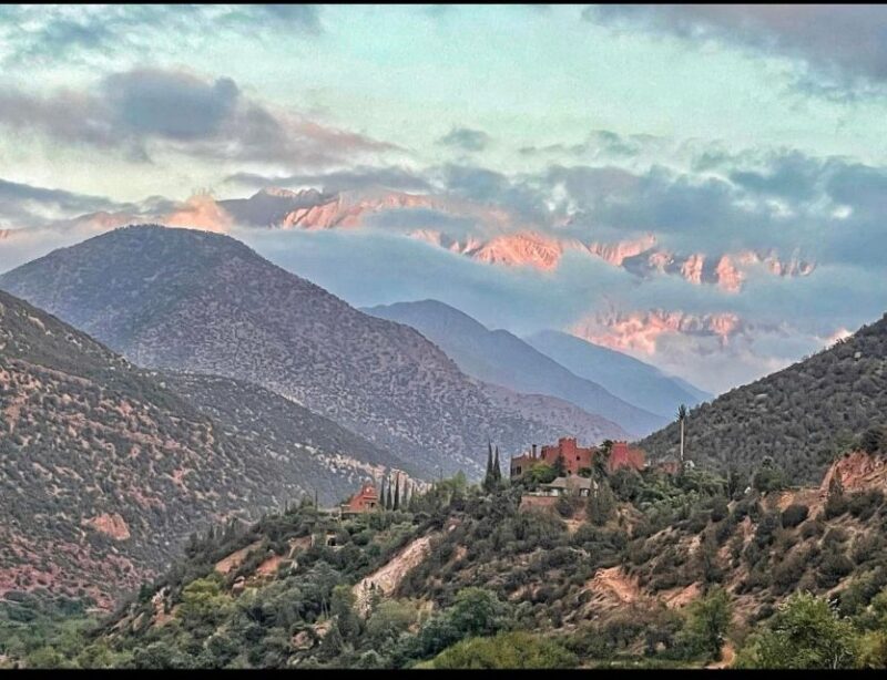 Marrakech: Atlas Mountain, Berber Villages, & Valleys Tour - Key Points