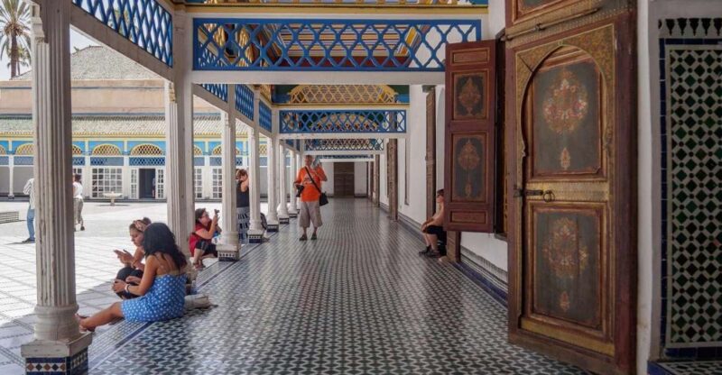 Marrakech Bahia Palace Walking Guided Tour - Walking Tour Experience