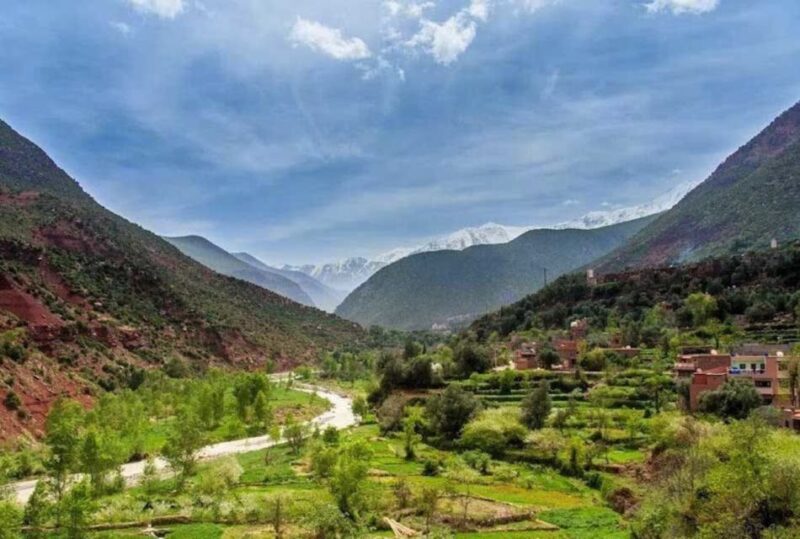 Marrakech: Day Trip to Ourika Valley and Setti Fadma - Getting to Ourika Valley