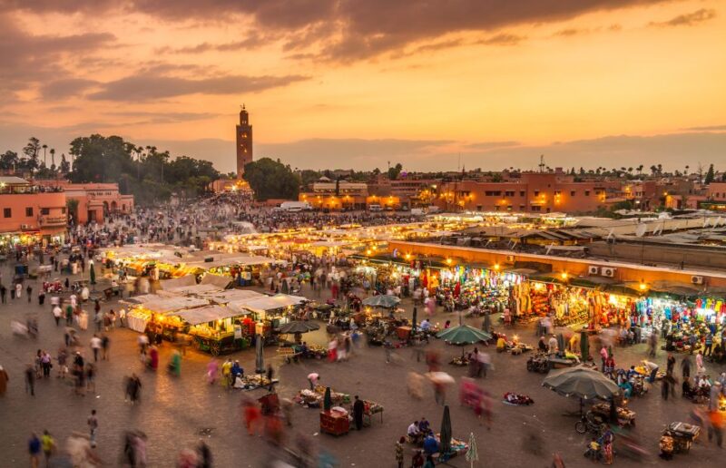 Marrakech: Medina Nightlife Walking Tour With Tastings - Experience Medina Nightlife Atmosphere