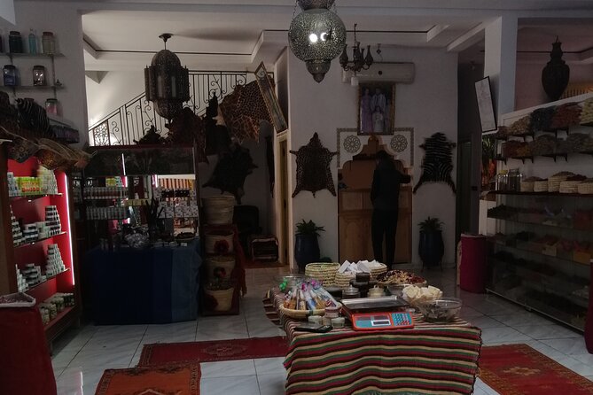 Marrakech Medina Tour and Moroccan Cosmetic Workshop - Schedule