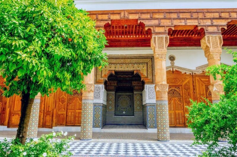 Marrakech: Palace, Museum, Madrasa & Medina Highlights Tour - Key Points