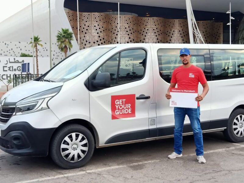 Marrakech: Private Transfer to or From Marrakech Airport RAK - Vehicle and Driver Information