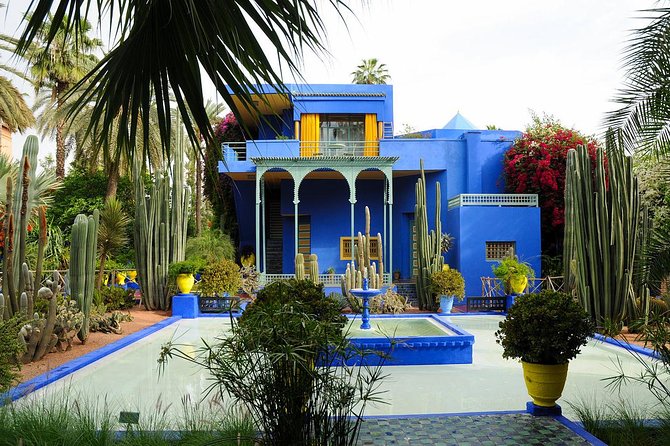 Marrakech Sightseeing Tour With Driver - Marrakechs Historic Monuments and Memorials