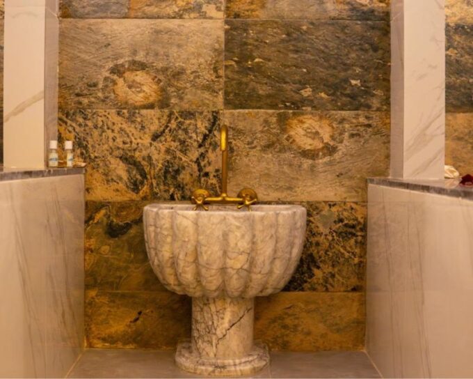 Marrakech: Spa Massage and Steam Hammam With Pickup - Massage and Hammam Services