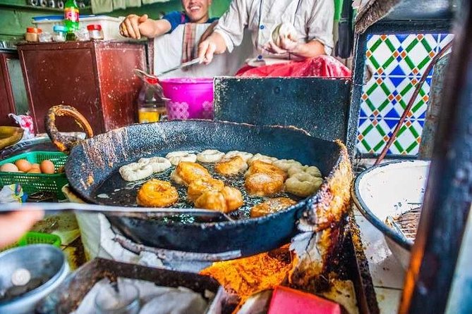 Marrakech: Street Food Tour by Night - Meeting Details