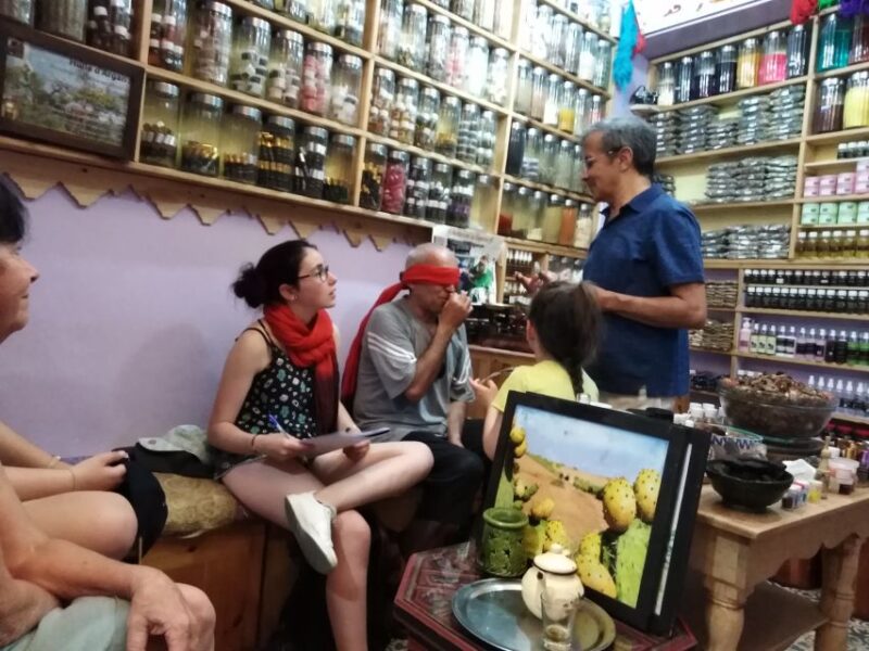 Marrakech: Treasure Hunting Adventure in the Medina - Team Structure and Challenges
