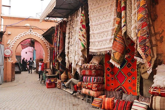 Marrakech Walking Tour With Official City Guide - Medical Considerations