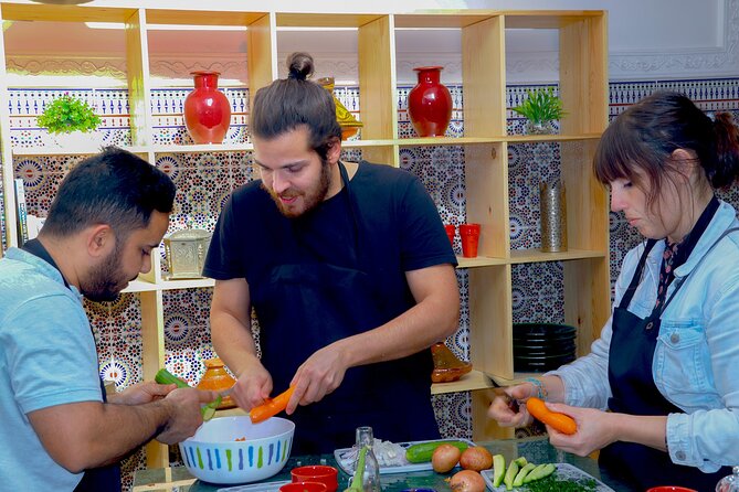 Marrakesh Cooking Class With Chef Hassan - Local Dishes - Inclusions and Amenities