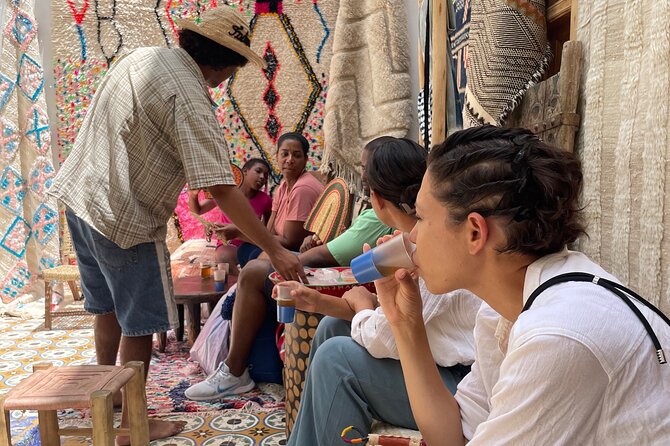Marrakesh Magical Twilight Walking Tour - Experiencing Moroccan Hospitality and Culinary Delights