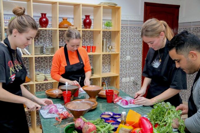 Marrakesh: Moroccan Dishes Cooking Class With a Local Chef - Recipes and Souvenirs